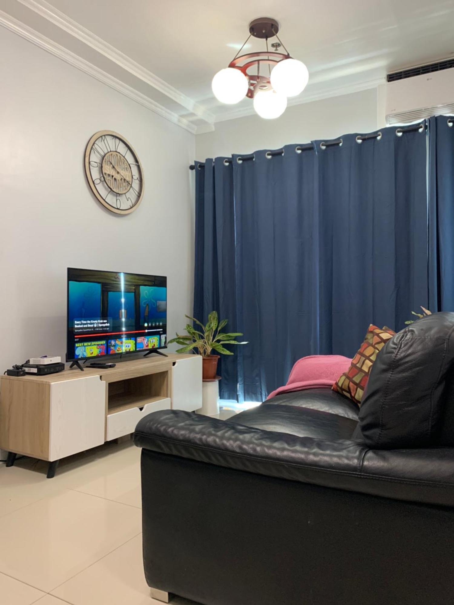 Spacious 2-Bedroom Condo,Wifi,Netflix,Free Parking カガヤン・デ・オロ エクステリア 写真